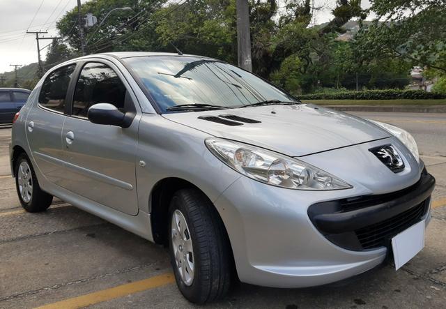 Peugeot 207 // 2010 1.4 XR - APENAS 69.000 MIL KM - Foto 3