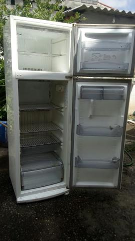 Vendo GELADEIRA CONSUL 390L - Foto 3