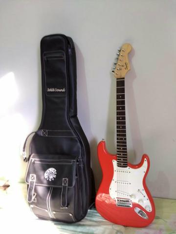 Guitarra Squier + Capa + Amplificador - Foto 3