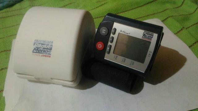 Para desapegar rápido medidor de pressão e batimento cardíaco apenas r$ 50 reais
