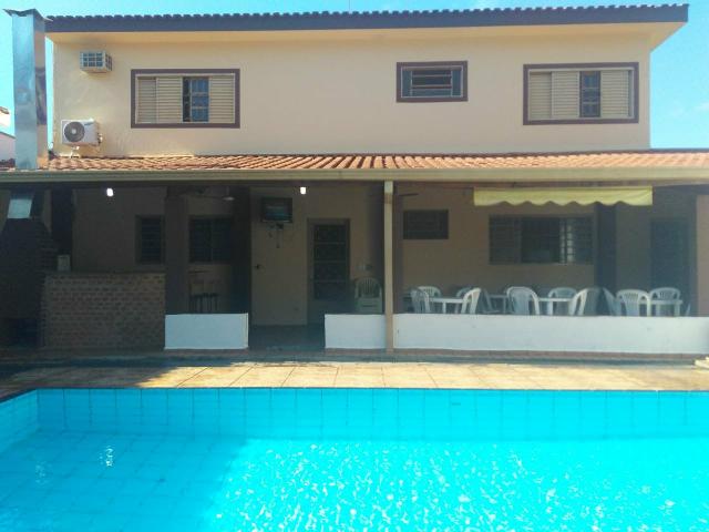 Casa estilo chácara na Nova Ribeirânia