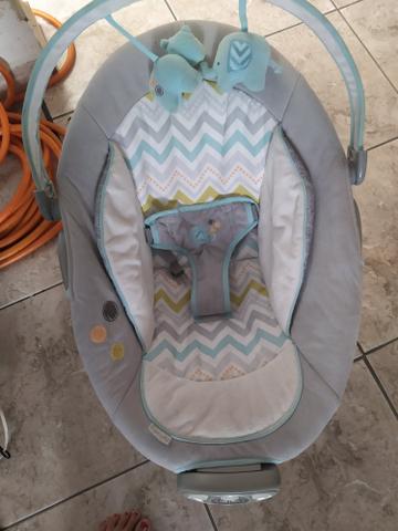 Cadeirinha de balanço de bebê - Foto 4