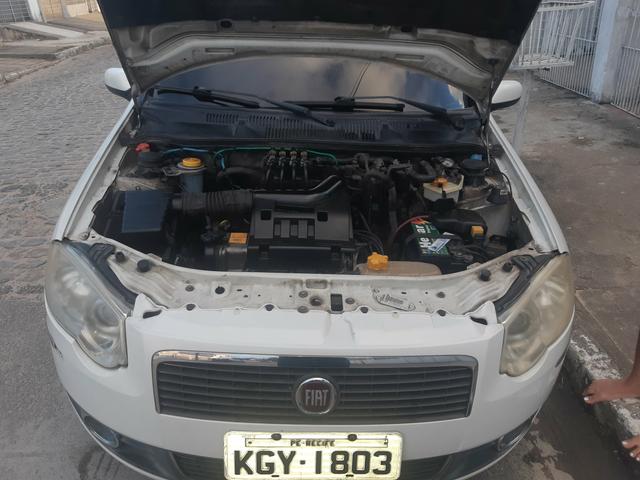 Vendo Siena 1.4 Tetrafuel 2010 - Foto 2