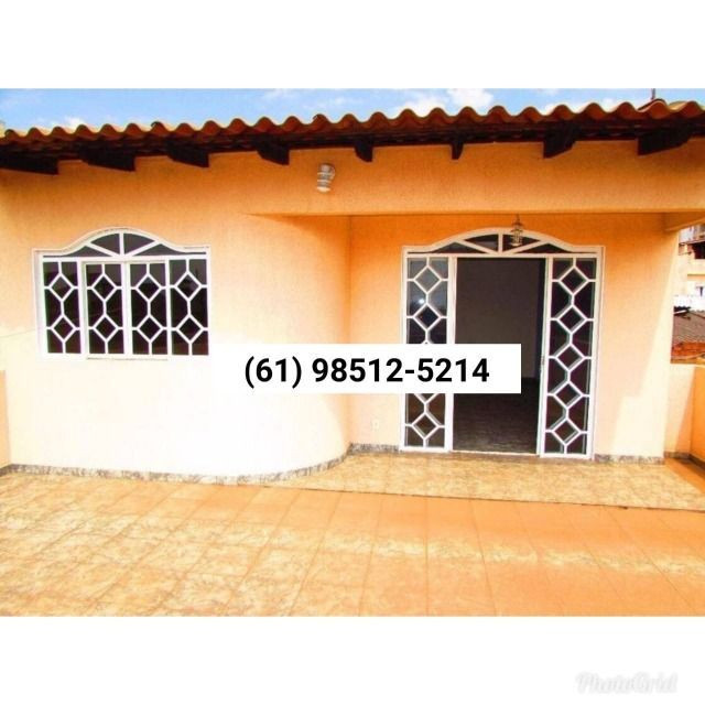 Aluga-se casa sobrado QR 502 samambaia