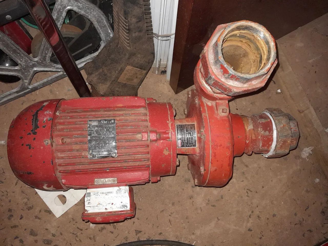 Vendo uma bomba de 5CV - Foto 2