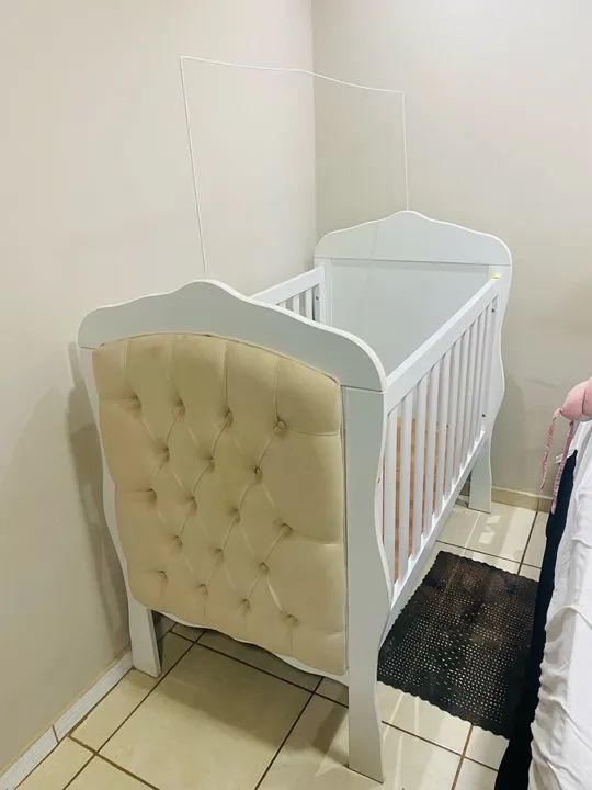 Berço americano com capitonê dos dois lados  - Foto 3