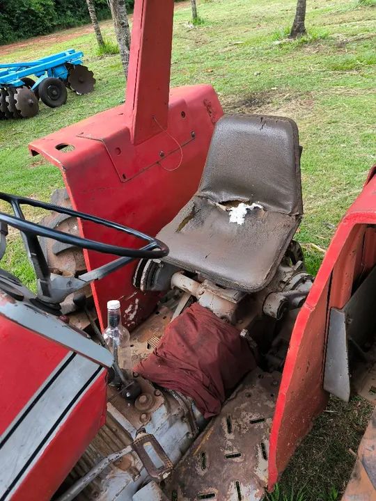 Trator Massey Ferguson 275 - Foto 4