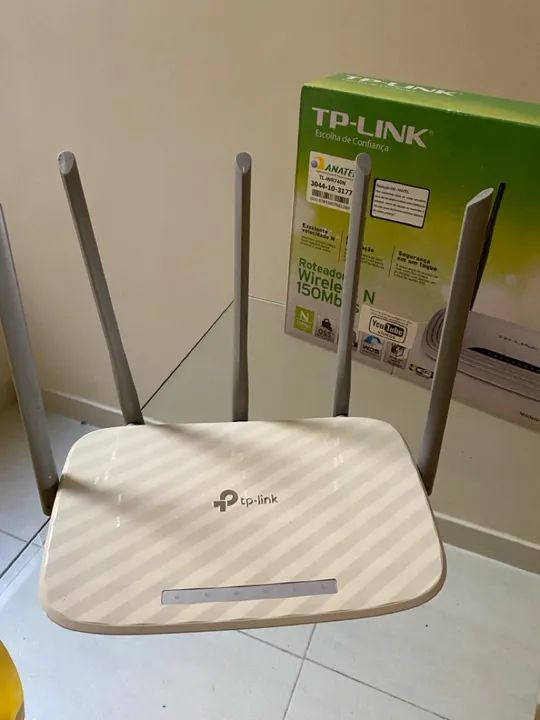 Selling Router with 4 antennas. TP link64318044439298120