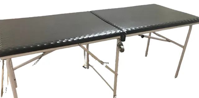 Mesa para massagem dobrável com rodinhas