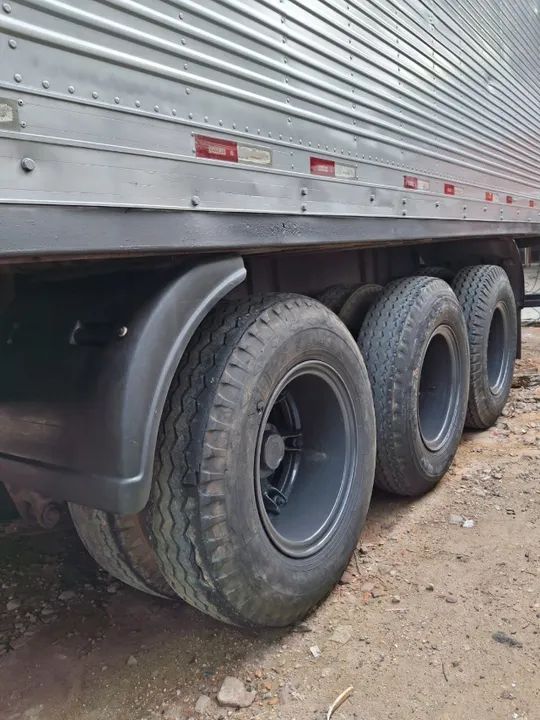 VENDE-SE CARRETA BAÚ - Foto 10