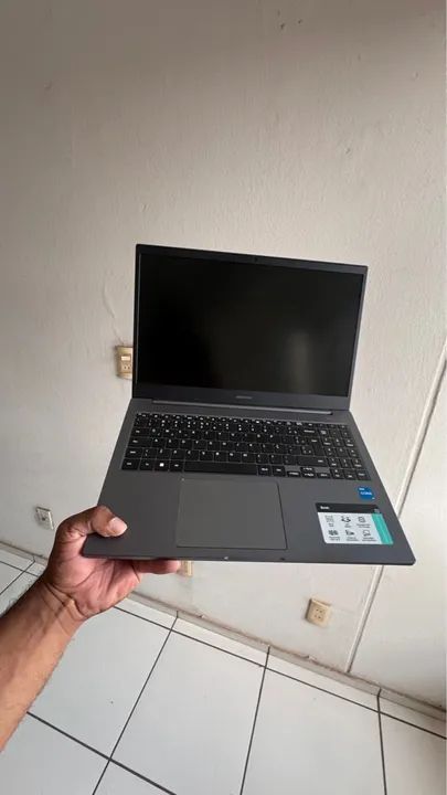 Notebook Samsung novo na Caixa