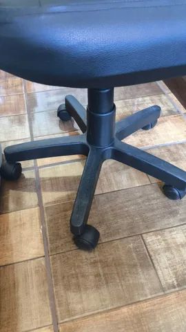 Cadeira Gamer/ home office  Presidente diretor Azul, novissima.... - Foto 5