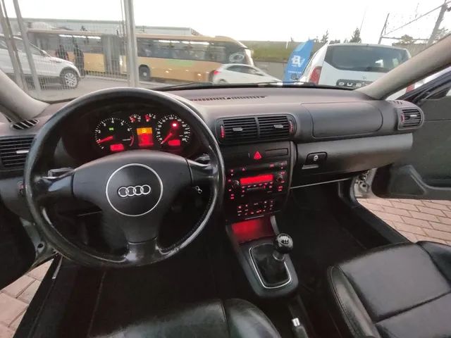 Audi A3 1.8 3P 2003 - Foto 5