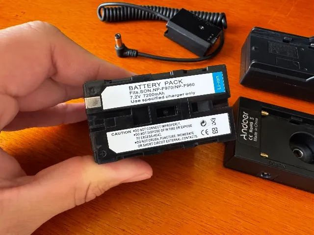 Kit Bateria Extra Gigante para Câmera Sony (Sei que funciona na ZV-E10) - Foto 2