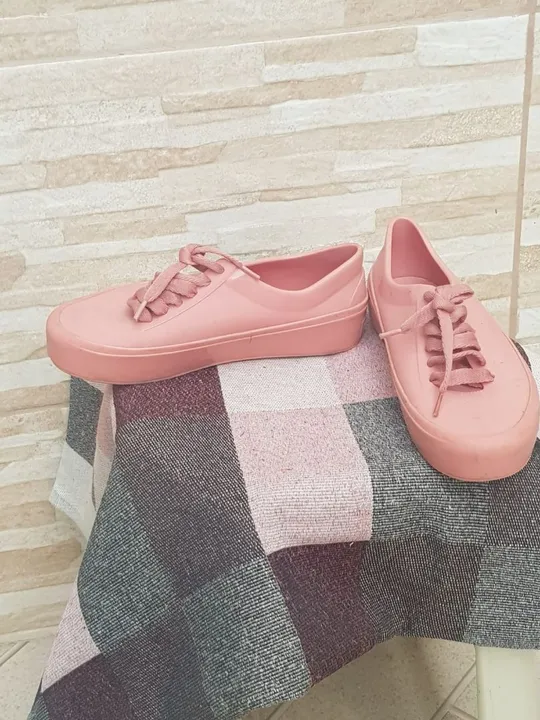Tênis seminovo da marca Melissa original