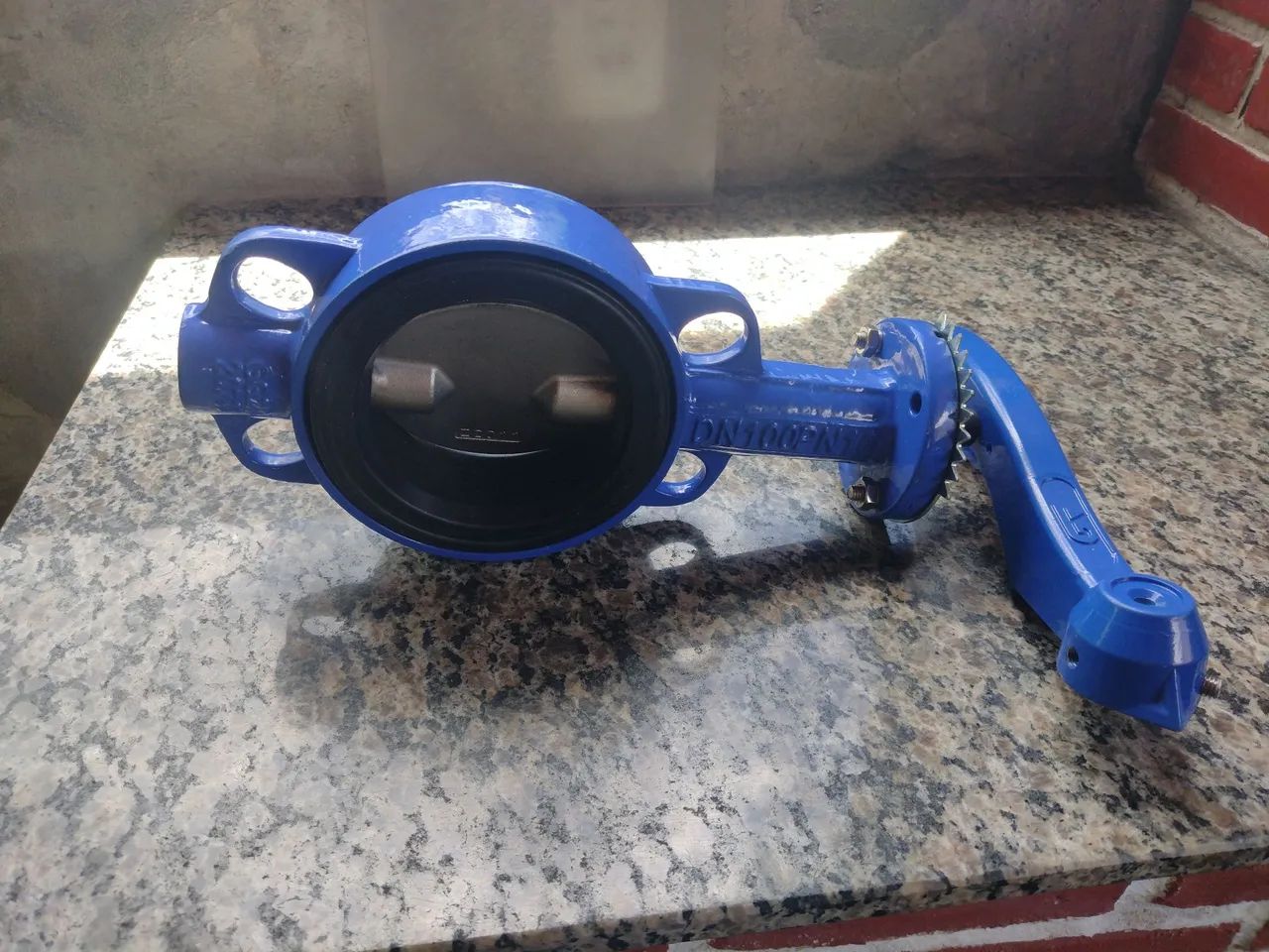 Válvula borboleta wafer 4"polegadas genebre c base o atuador  - Foto 3
