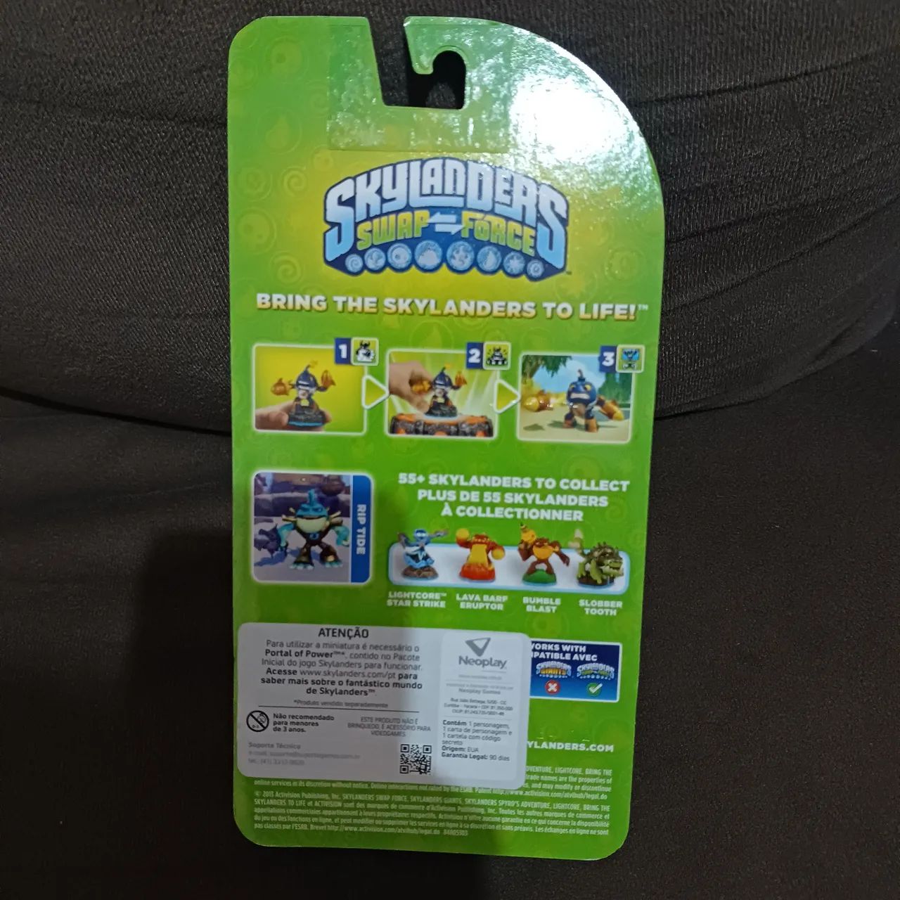 Boneco Skylanders Rip Tide na caixa - Foto 2