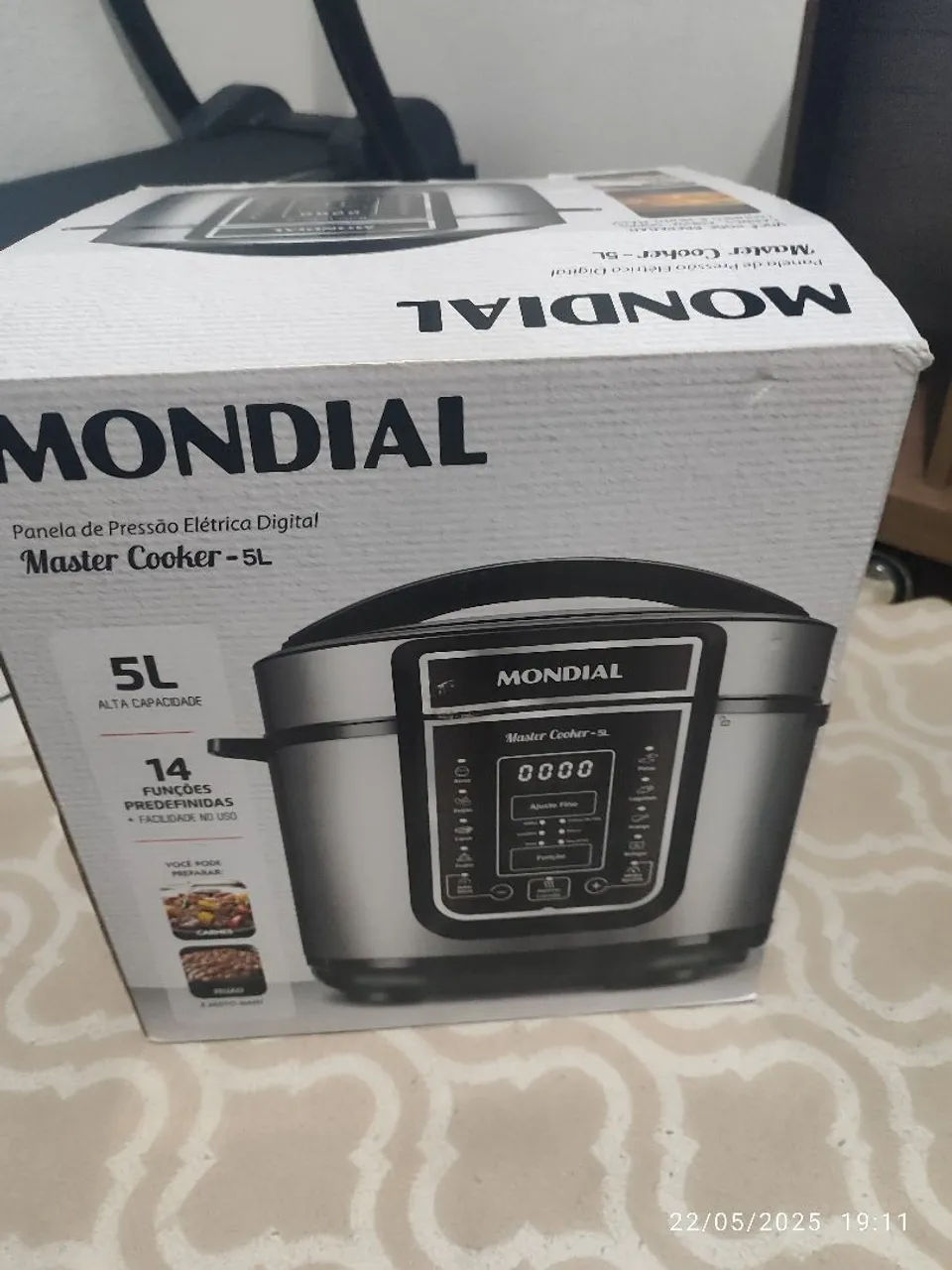 Panela de Pressão Elétrica Digital Master Cooker - 5L 220v