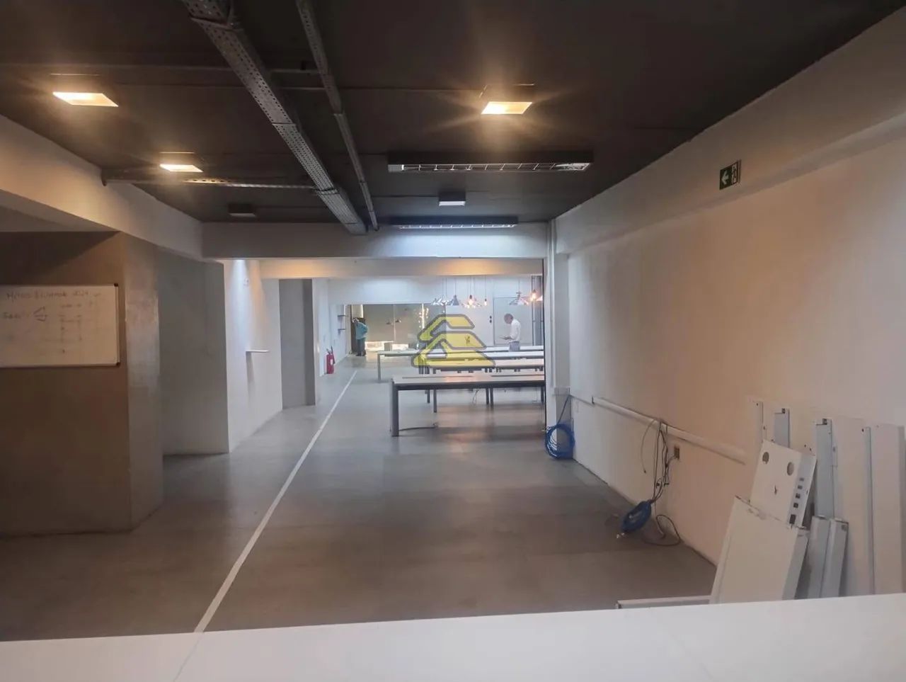 Loja espetacular com 600m² e 11 vagas de garagem, localizada no coração de Botafogo! - Foto 3