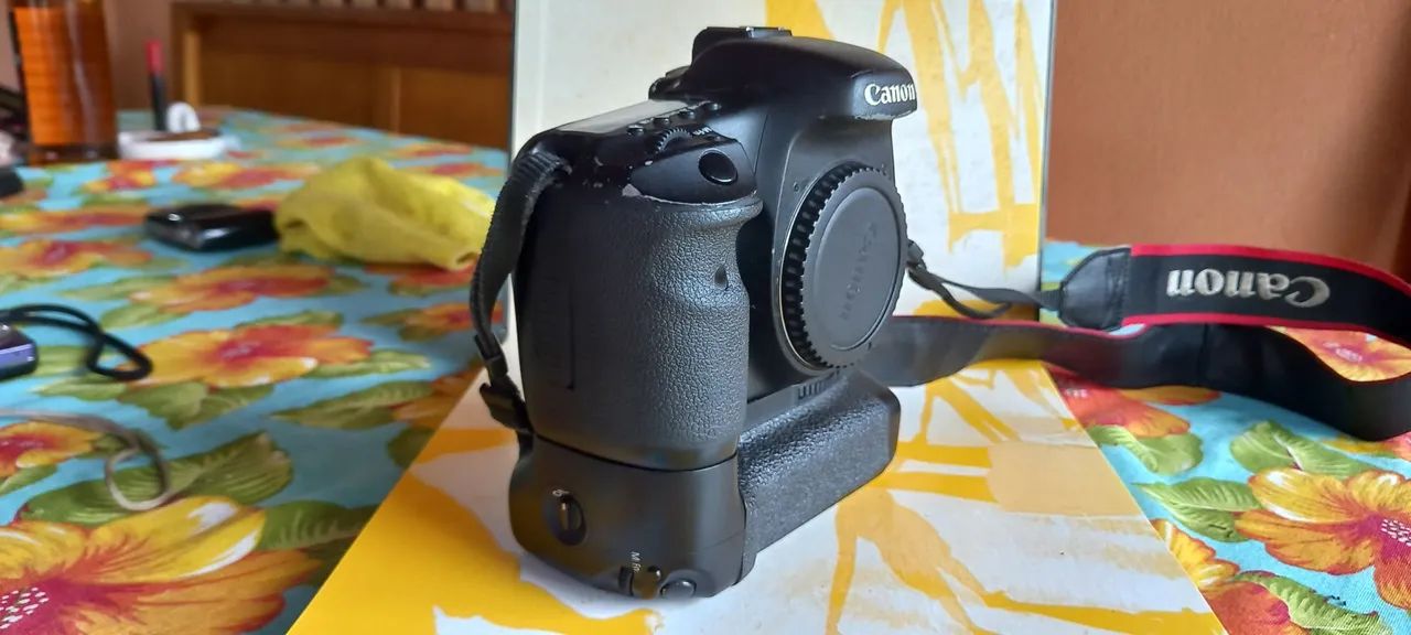 Câmera Canon EOS 7D - DSLR Profissional - Foto 5