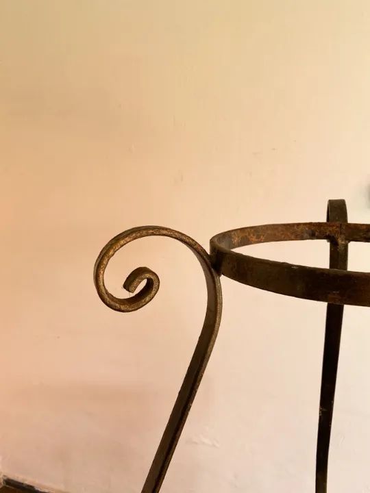 Suporte para plantas de ferro 1,20 m - Foto 2