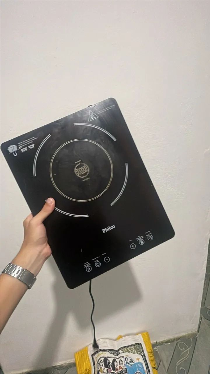 Cooktop de Indução Diferentes Níveis de Potência e Temperaturas Philco PCT10A