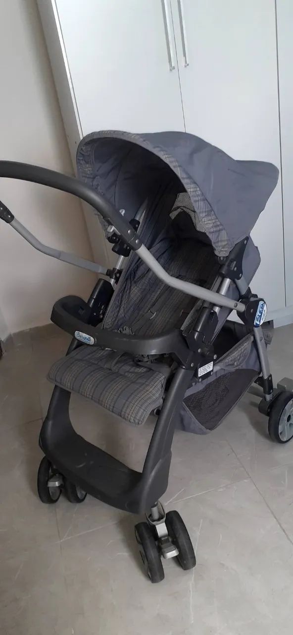 Vende-se carrinho de bebê da marca Burigotto.  - Foto 3