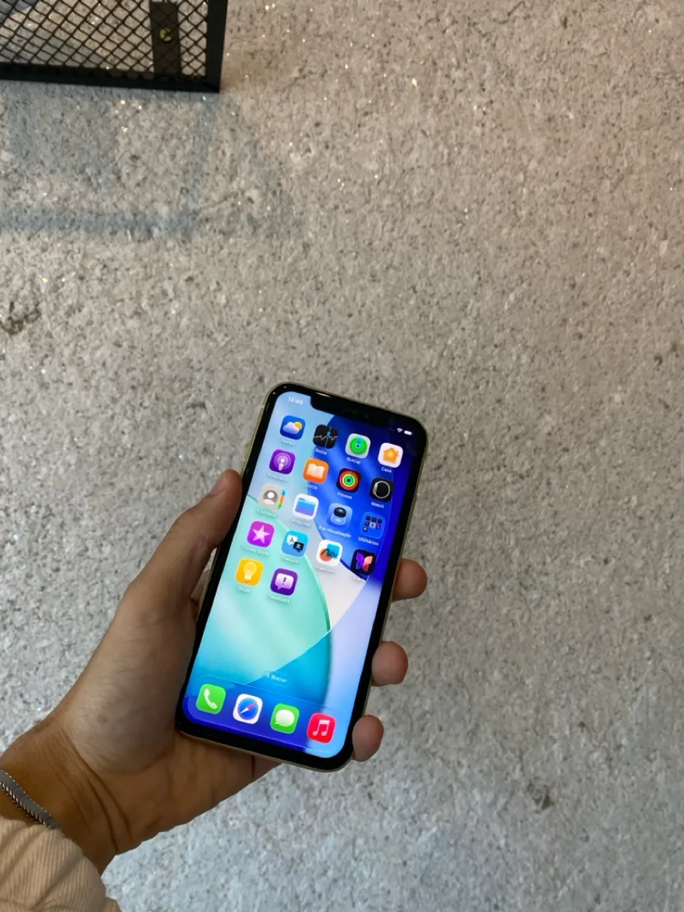IPhone 11 64g