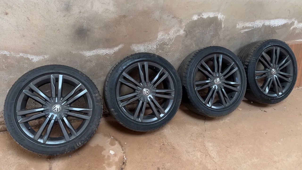 Vendo jogo de rodas aro 17 - furação 5x112 (modelo Golf TSI)