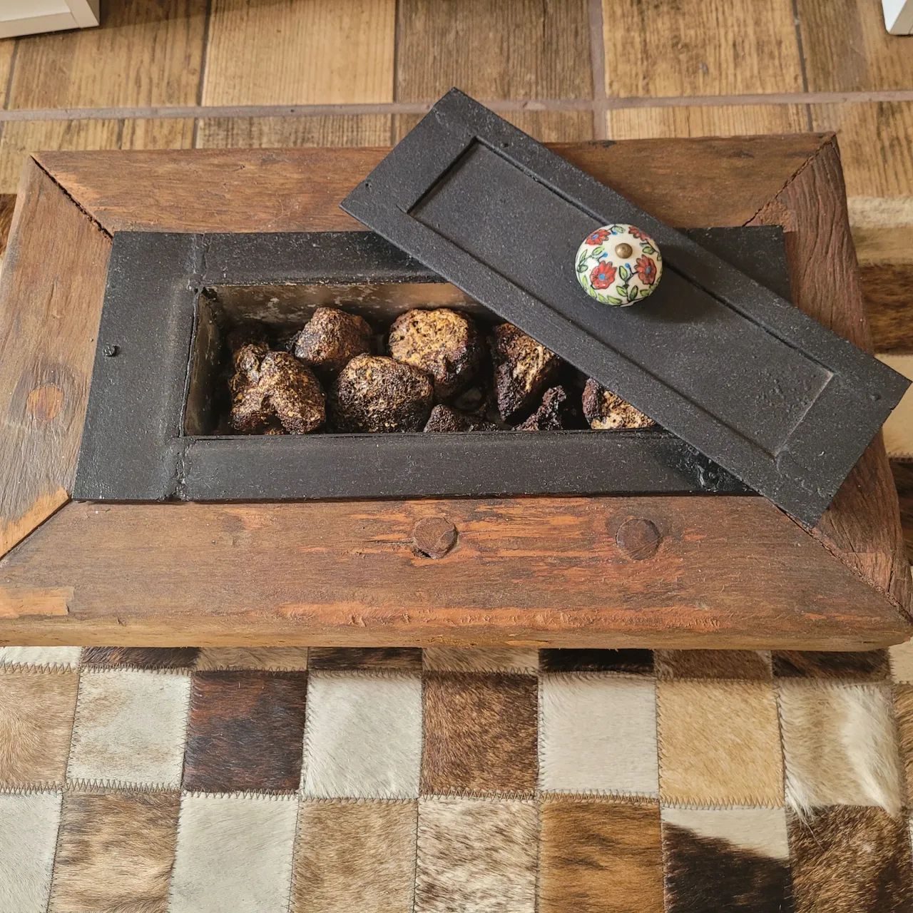 Lareira ecológica tb decorativa rústica com pedras vulcânicas