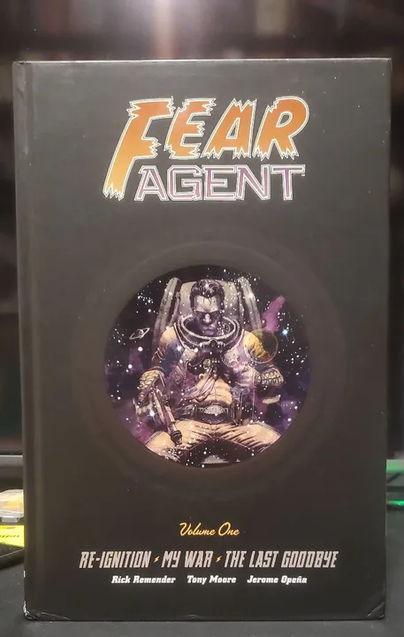Fear Agent Library Edition completo em dois volumes Rick Remender Hq importado Tonny moore