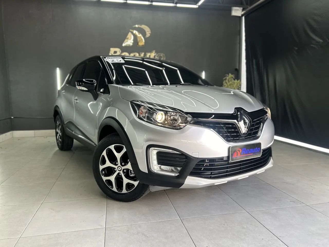 Renault Captur 2020 1.6 16v sce flex intense x-tronic