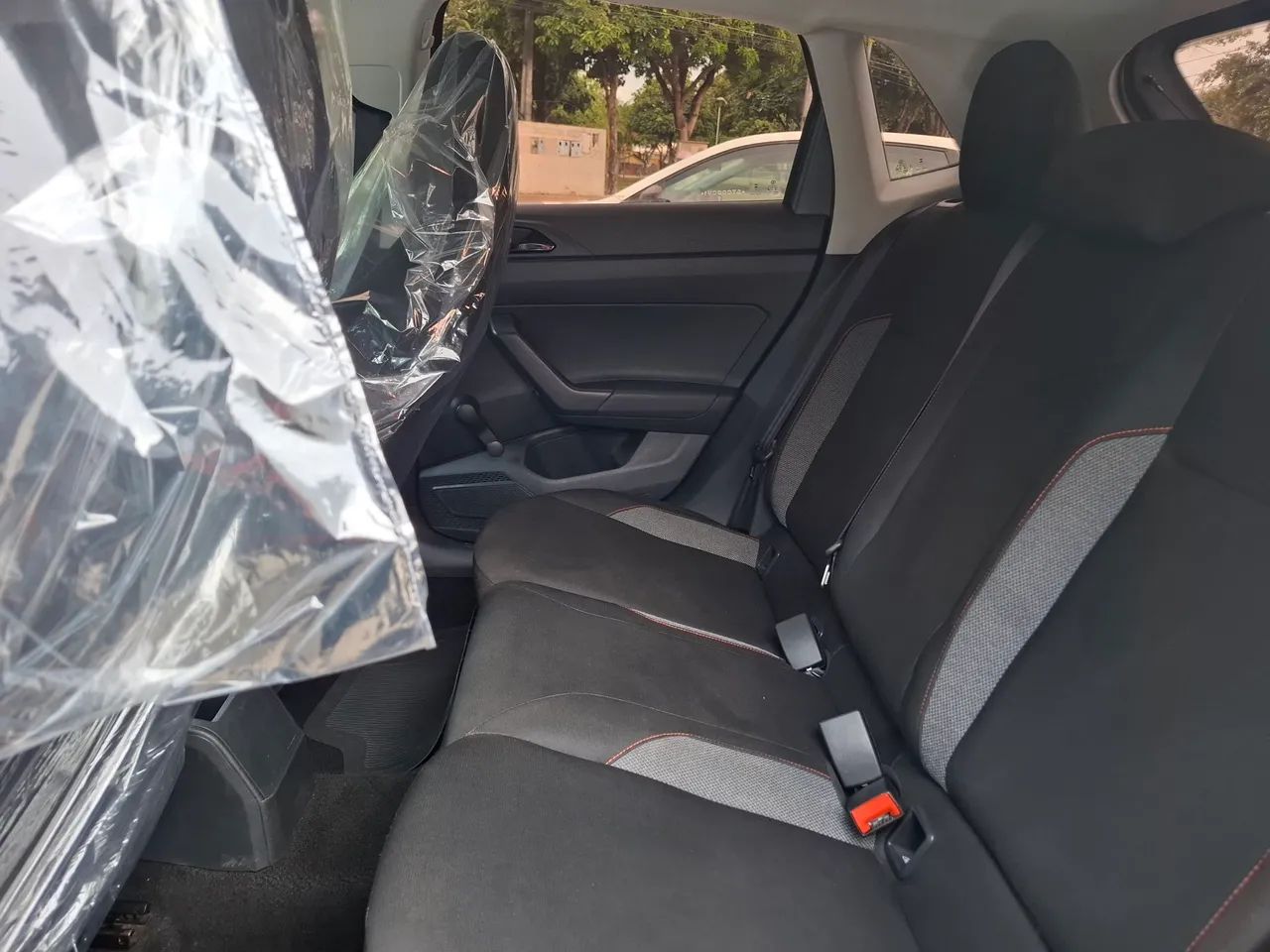 Volkswagen Polo Track 1.0 Flex 12V 5P 2025 - Foto 13