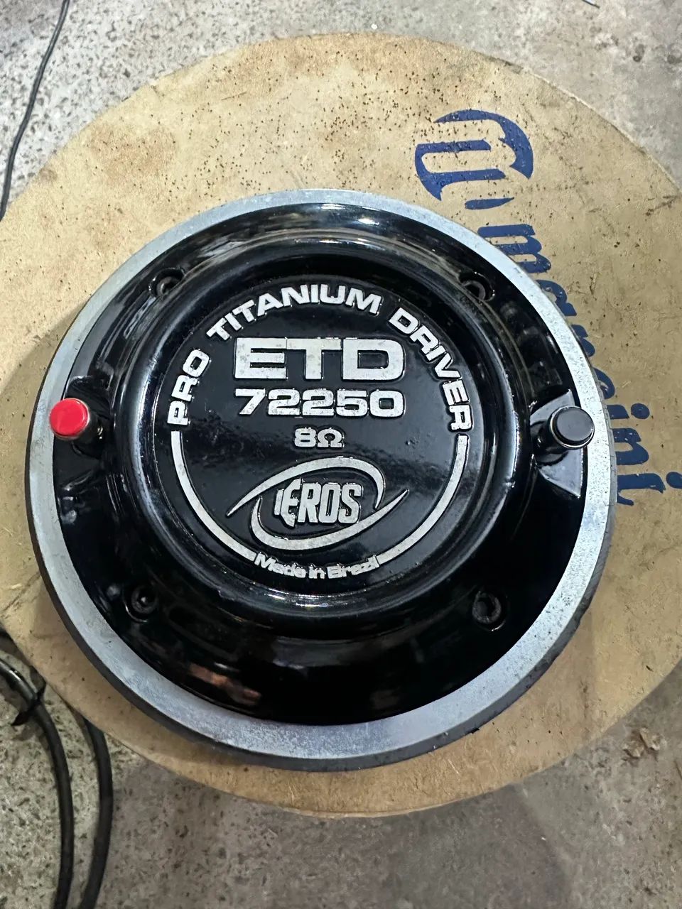 Eros 72250 - 24 Units Available - R$600  Description: Selling 24 drivers