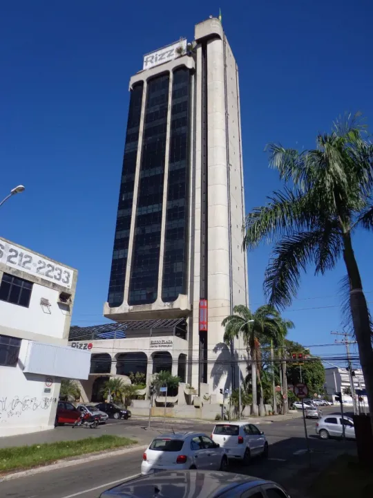 Sala comercial à venda condomínio empresarial no Setor Sul Goiânia GO.