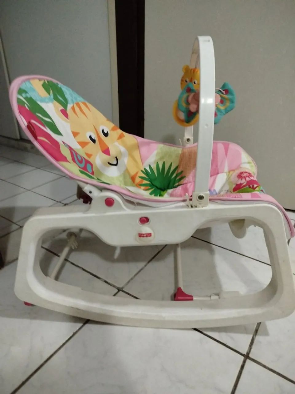 Cadeira de Descanso Relaxante Fischer price - Foto 2