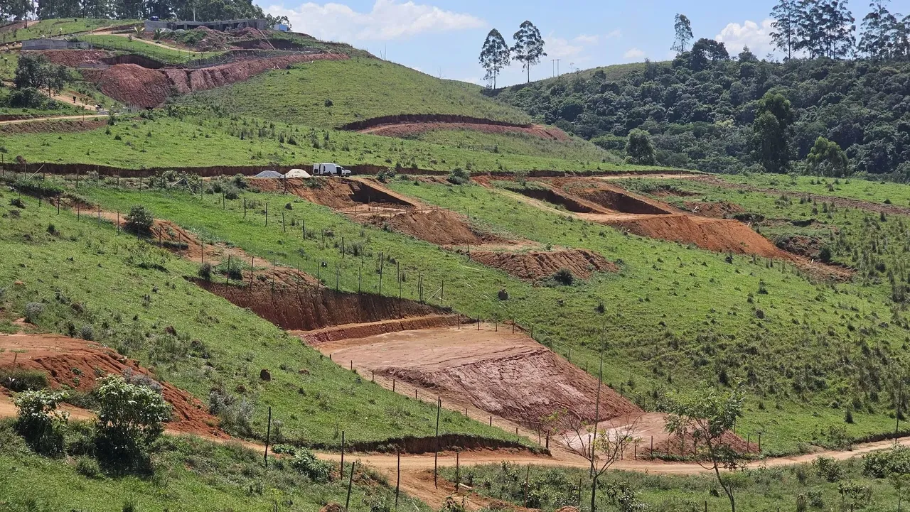 Terrenos de 600m² com Valores Imperdíveis - Perfeito para quem gosta de espaço de Lazer e