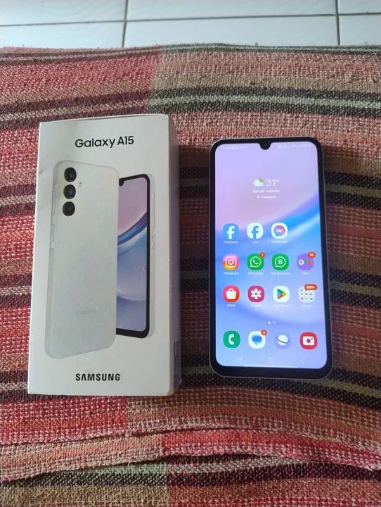 Samsung galaxy A15, 8G ram, 256g memória. 