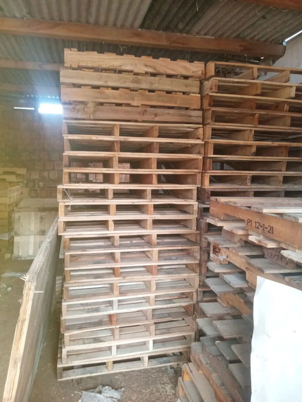 Vendo pallet 64640459436930123