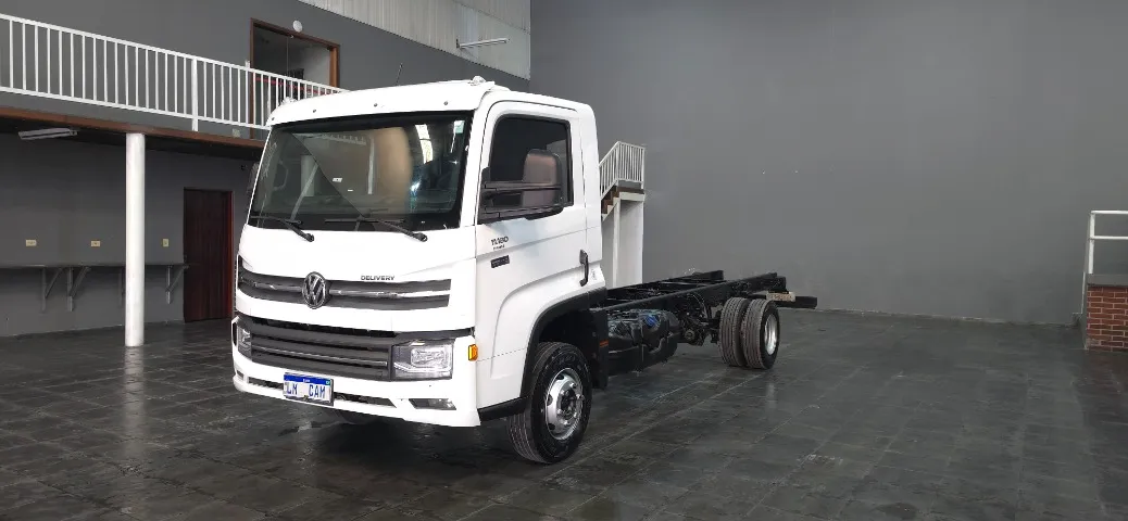 Vw 11180 Delivery Baixo Km Carroceria Aberta No Doc Ano 2022