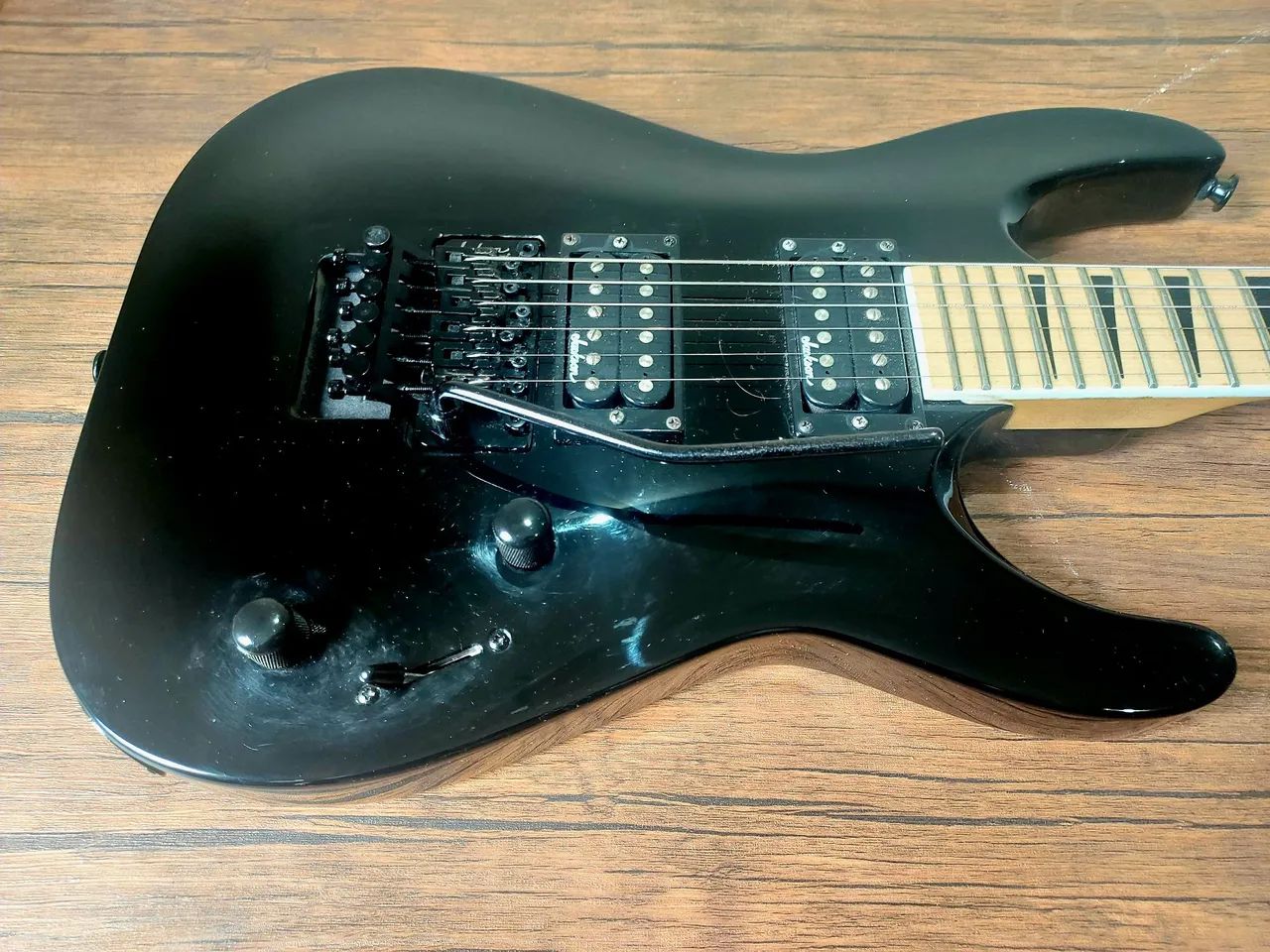 Guitarra Jackson Dinky JS32 - Foto 5