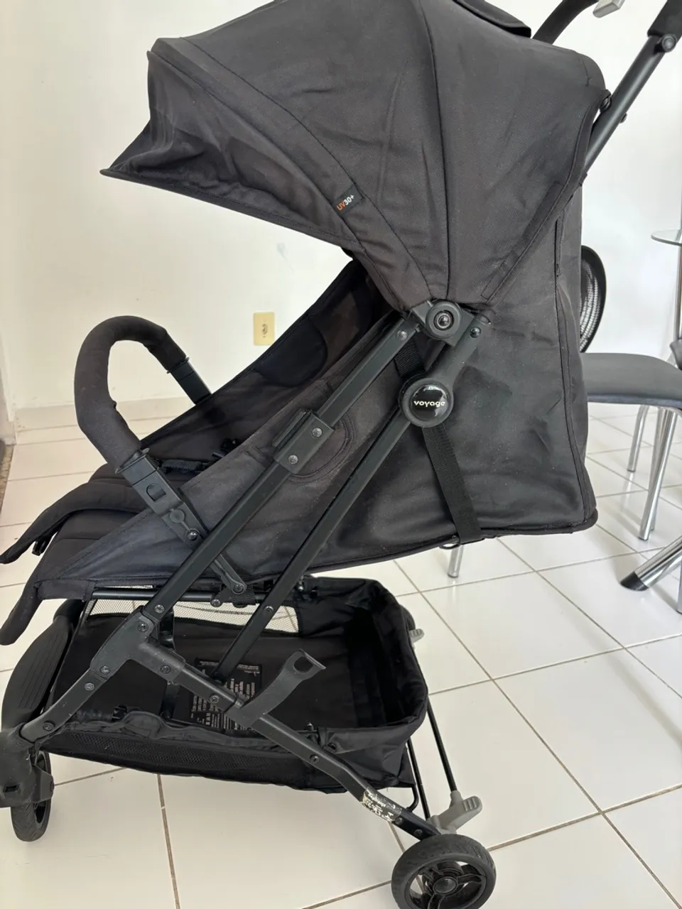Carrinho de Bebê Voyage Preto