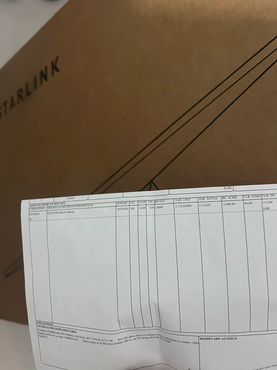Antena starlink padrão na caixa 