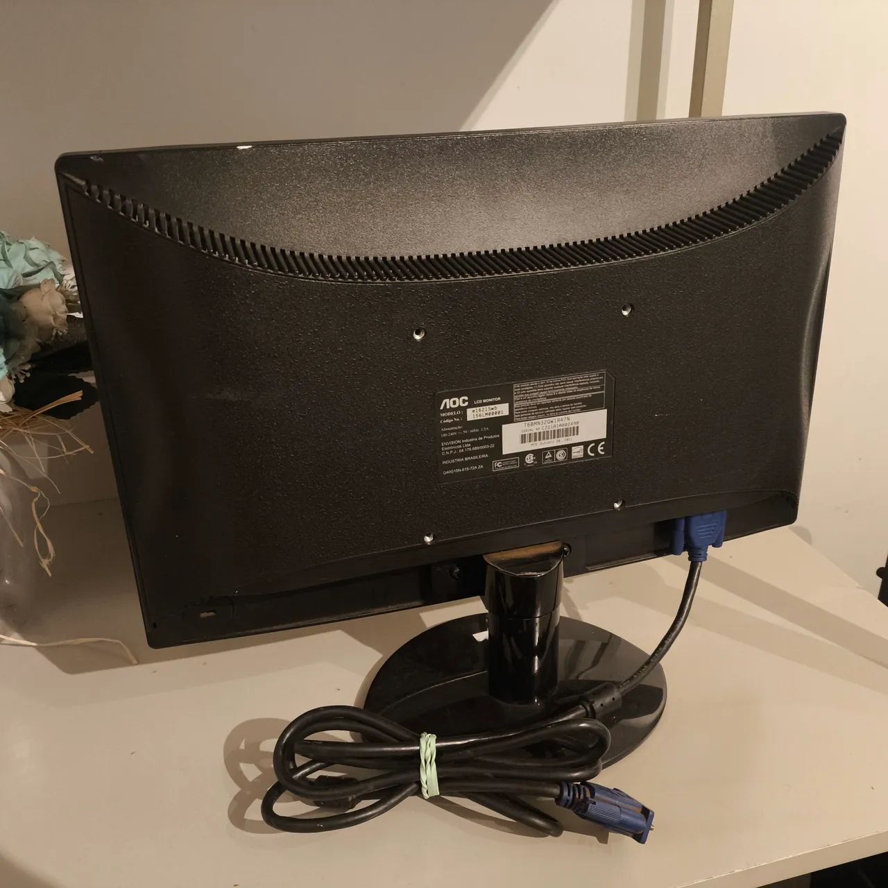 AOC E1621SWB 15.6-inch Monitor64166992900738122