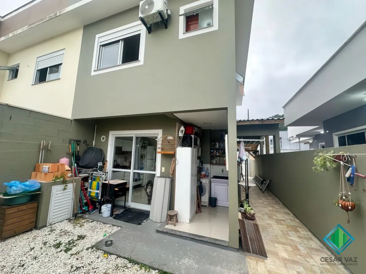 Sobrado para venda possui 74 metros quadrados com 2 quartos em Bela Vista - Palhoça - SC - Foto 2