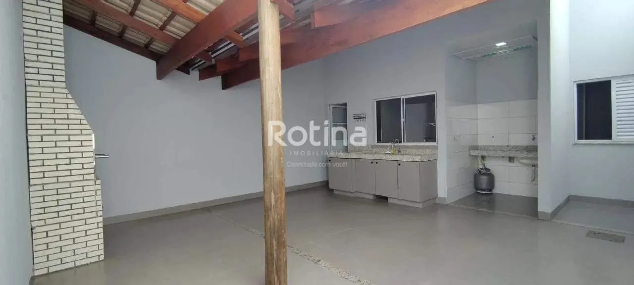 Casa à venda, 3 quartos, Novo Mundo - Uberlândia/MG - Rotina Imobiliária