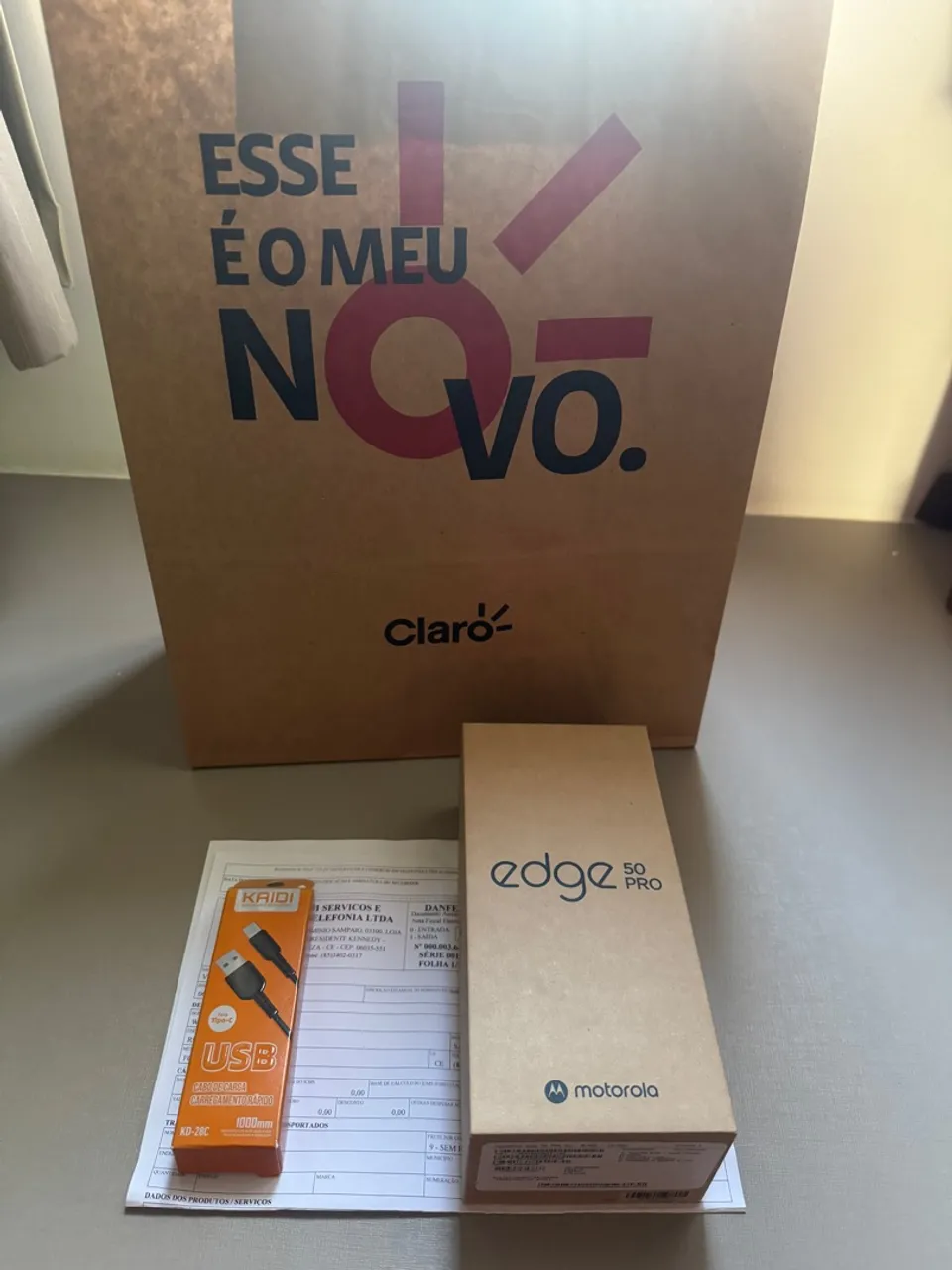 Vendo motorola edge 50 Pro 5G 256 GB - Black - Silicon Leather Zerado e Lacrado.