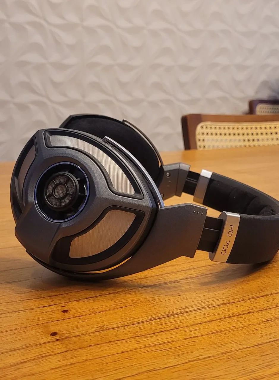 【廃盤品】SENNHEISER HD700 SENNHEISER HD700のレビュー - seven_headphoneのブログ