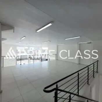 Loja de Esquina com Mezanino - 273,16 m² | Bairro Niterói para alugar - Foto 5