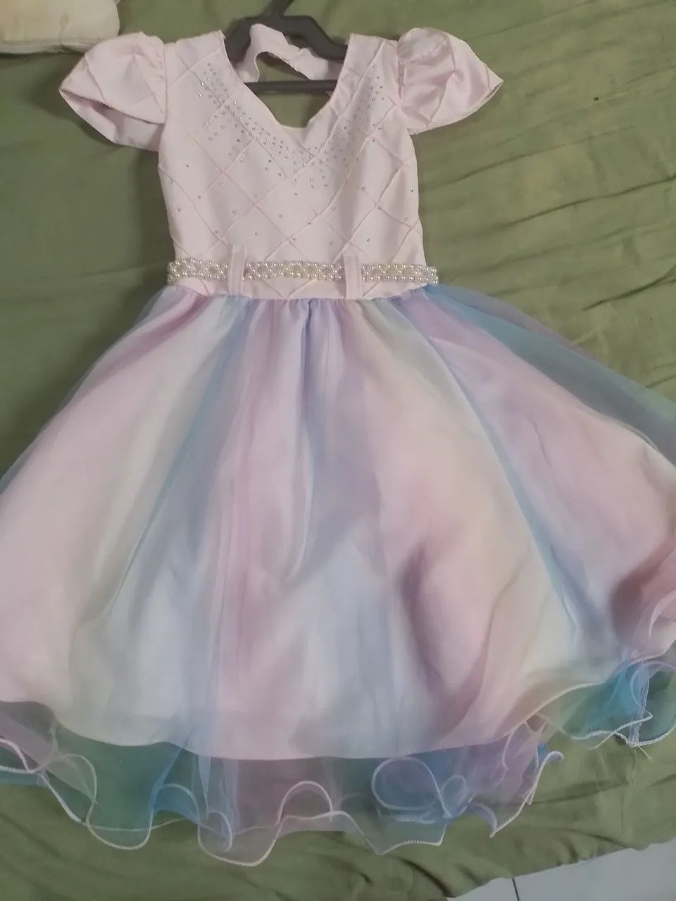 Vestido infantil de festa - arco-íris